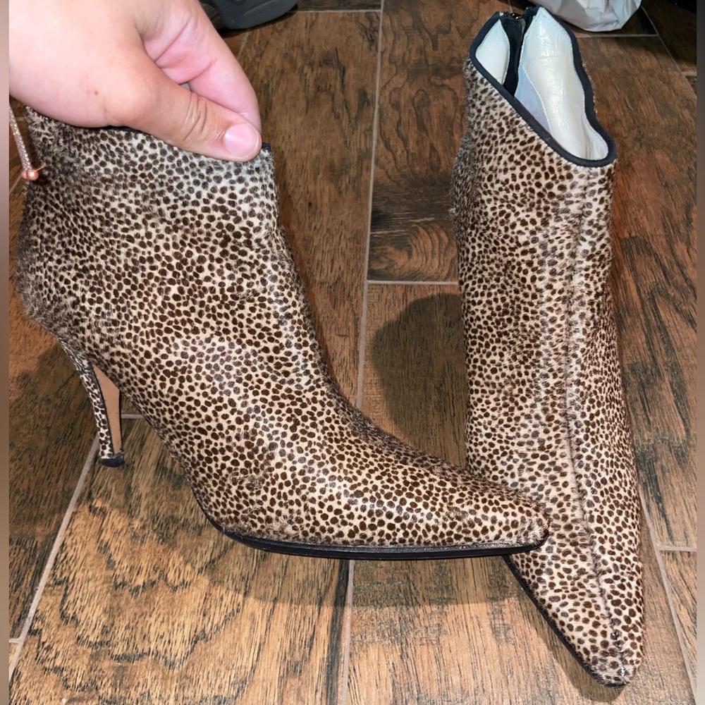Adrianne Vittadini size 9 ankle boots